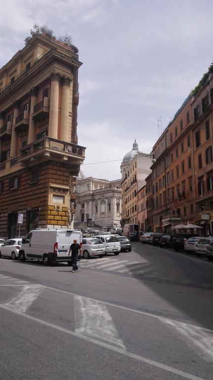 Roma Rooms Colosseum מראה חיצוני תמונה